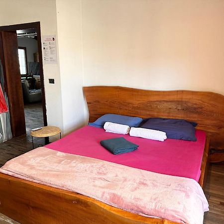 Divina Hostel Tirana Exterior photo