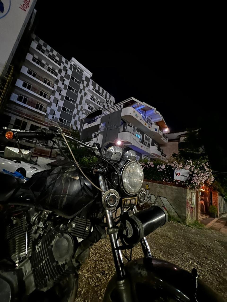 Divina Hostel Tirana Exterior photo
